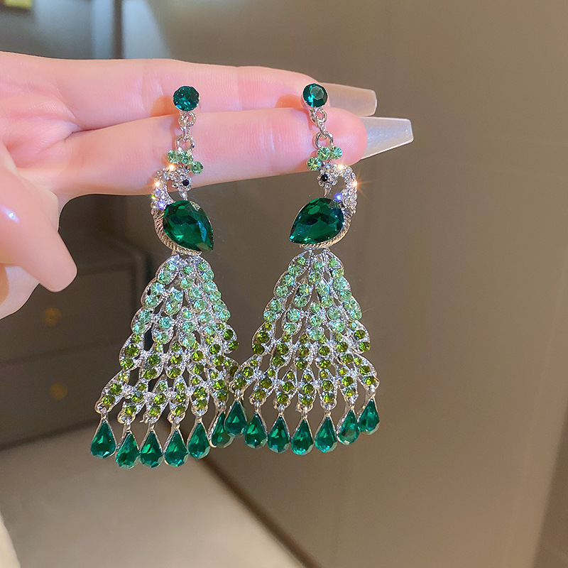 European and American Cross-border Green Zircon Flower Geometric Earrings Elegant All-match Earrings Light Luxury High-end Earrings Design Sense