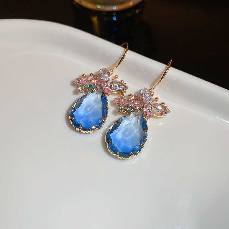 European and American Cross-border Green Zircon Flower Geometric Earrings Elegant All-match Earrings Light Luxury High-end Earrings Design Sense