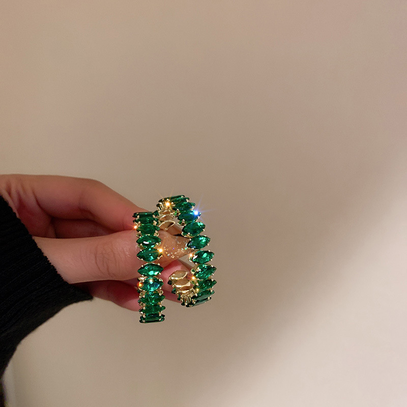 European and American Cross-border Green Zircon Flower Geometric Earrings Elegant All-match Earrings Light Luxury High-end Earrings Design Sense