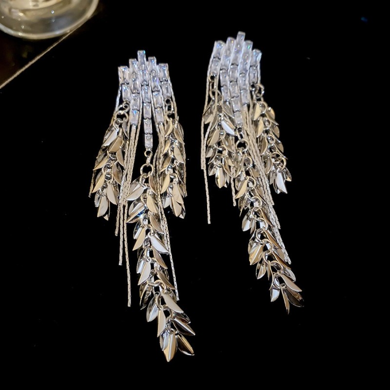European and American Cross-border Long Wheat Ears Flowers Leaves Tassel Earrings Cold Style Elegant Earrings Light Luxury High-end Earrings