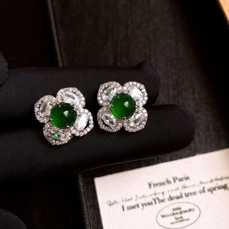 European and American Cross-border Green Zircon Flower Geometric Earrings Elegant All-match Earrings Light Luxury High-end Earrings Design Sense