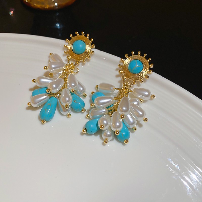 Silver Needle Fresh Blue Resin Diamond-Studded Round Earrings, Light Luxury High-End Earrings, Niche Forest-Style Temperament Ear Accessories