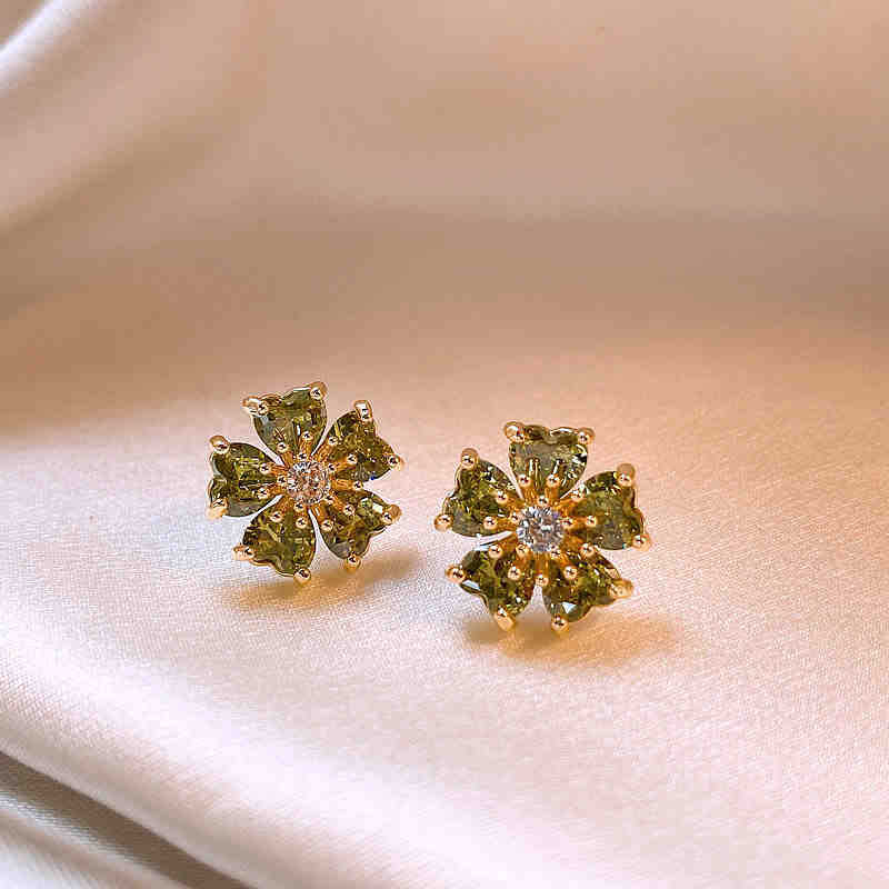 European and American Cross-border Green Zircon Flower Geometric Earrings Elegant All-match Earrings Light Luxury High-end Earrings Design Sense