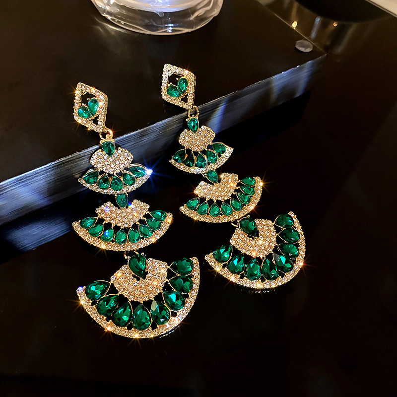 European and American Cross-border Green Zircon Flower Geometric Earrings Elegant All-match Earrings Light Luxury High-end Earrings Design Sense