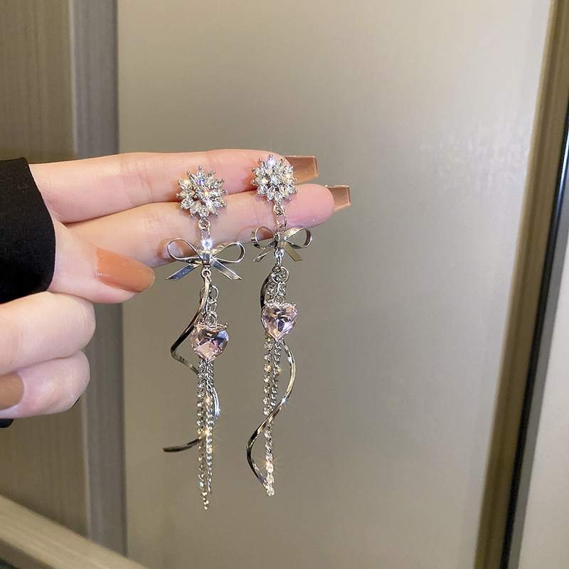European and American Cross-border Long Wheat Ears Flowers Leaves Tassel Earrings Cold Style Elegant Earrings Light Luxury High-end Earrings