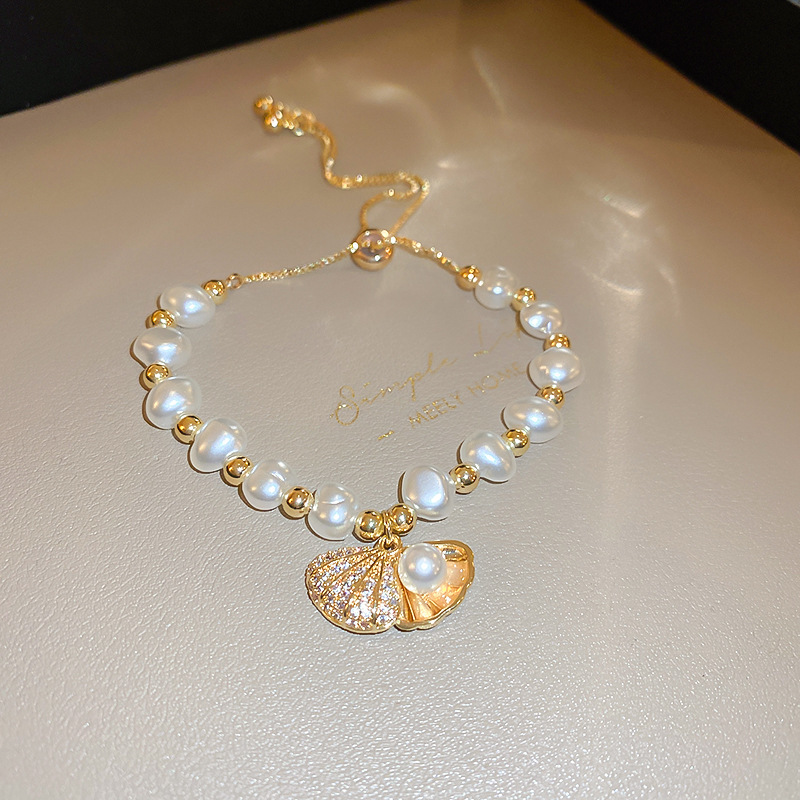 French Retro Baroque Crystal Pearl Bracelet, Light Luxury and High-End Bracelet, White, Fashionable and Versatile Hand Jewelry