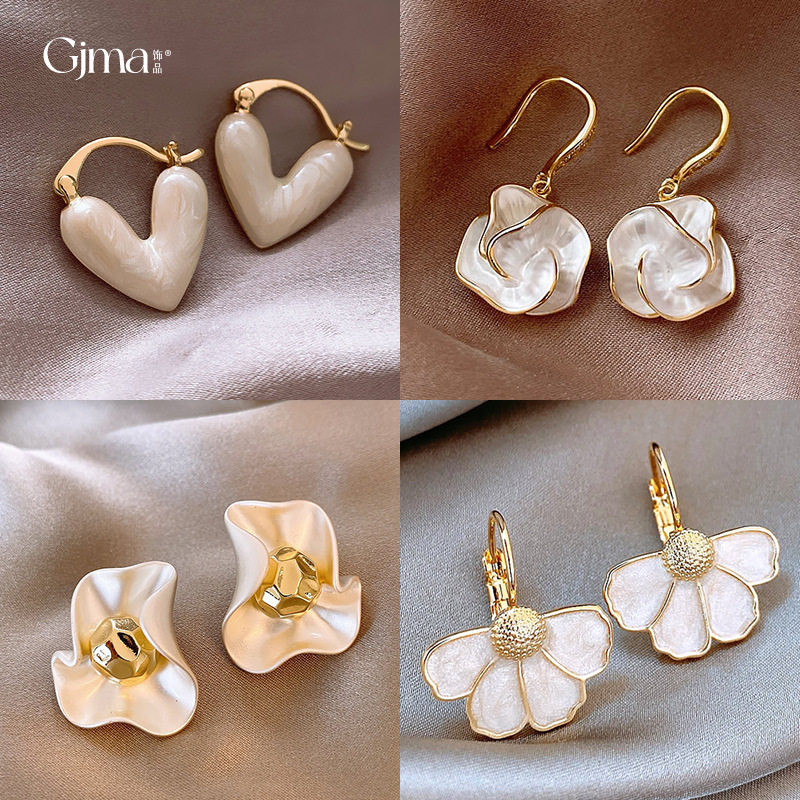 Silver needle flower love tassel earrings simple fashion Joker earrings small fresh light luxury high sense earrings wholesale