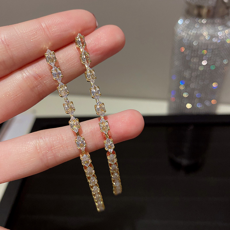 European and American Cross-border Long Wheat Ears Flowers Leaves Tassel Earrings Cold Style Elegant Earrings Light Luxury High-end Earrings