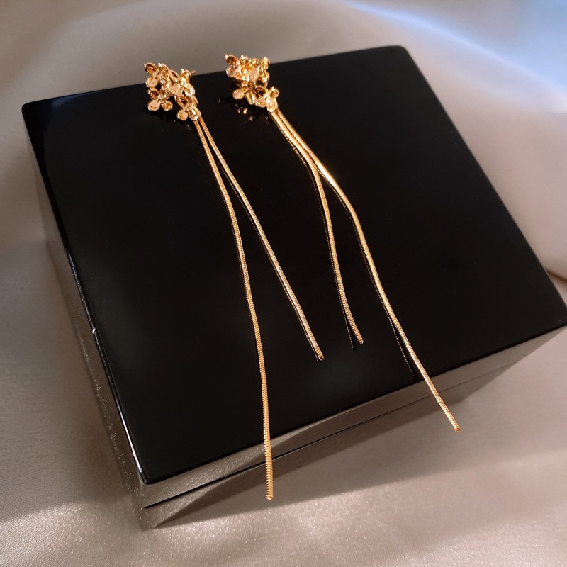 European and American Cross-border Long Wheat Ears Flowers Leaves Tassel Earrings Cold Style Elegant Earrings Light Luxury High-end Earrings