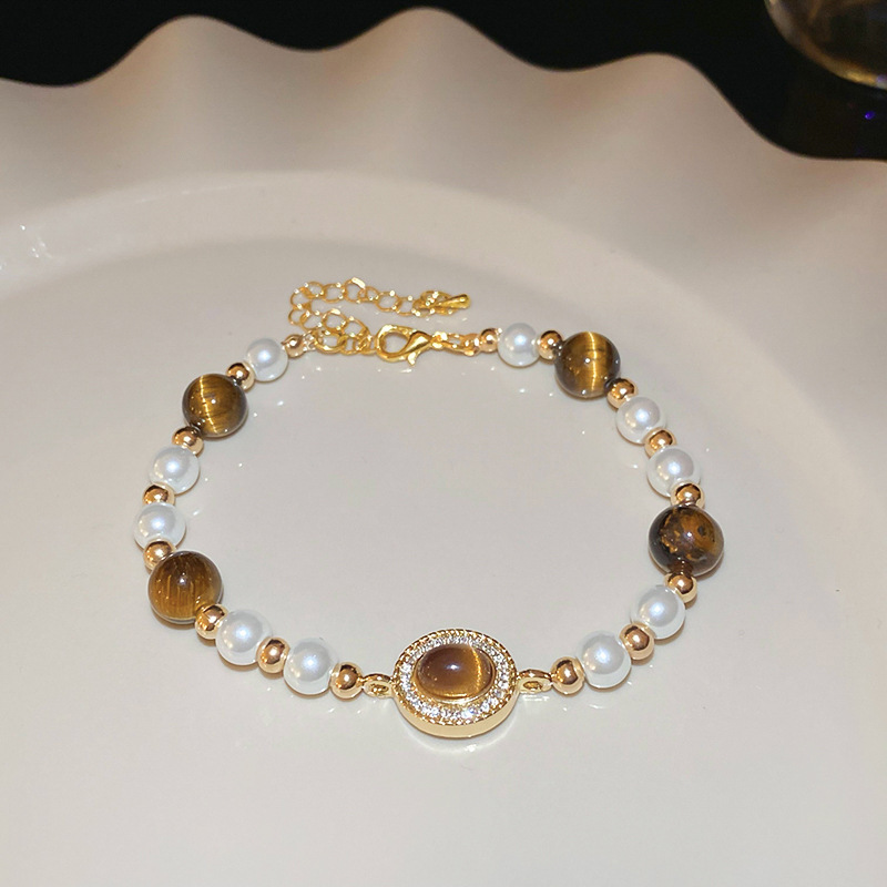 French Retro Baroque Crystal Pearl Bracelet, Light Luxury and High-End Bracelet, White, Fashionable and Versatile Hand Jewelry