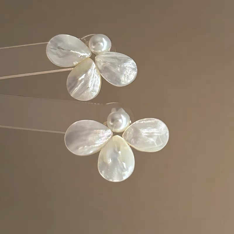 Silver needle flower love tassel earrings simple fashion Joker earrings small fresh light luxury high sense earrings wholesale